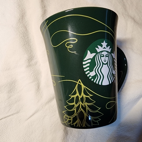 Starbucks Logo Coffee Cup Holiday Green Swirls Tree 10 oz Tea Cup Mug 2020 - Picture 4 of 7